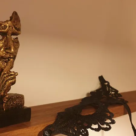 Room- Spa- Escale Amoureuse Lägenhet