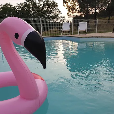 Room- Spa- Escale Amoureuse Lägenhet *